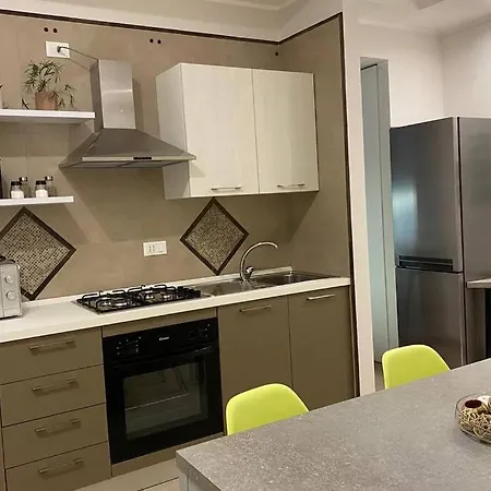 Piano1 Interno5 - Accogliente E Moderno Bilocale Vicino Al Centro Salerno